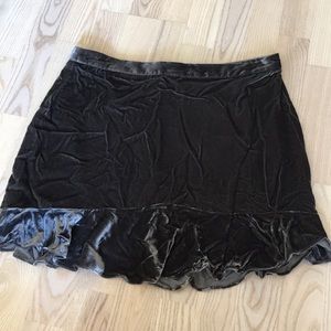 Madewell Dark grey velvet ruffle skirt
